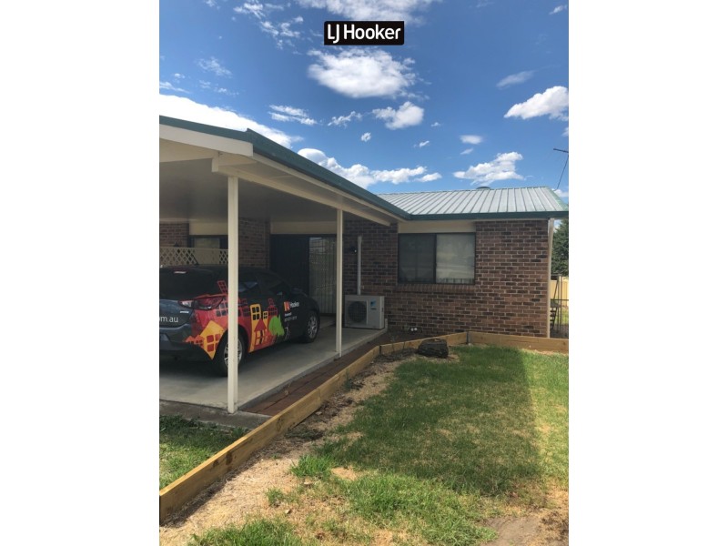 2/135 Warialda Road, Inverell NSW 2360