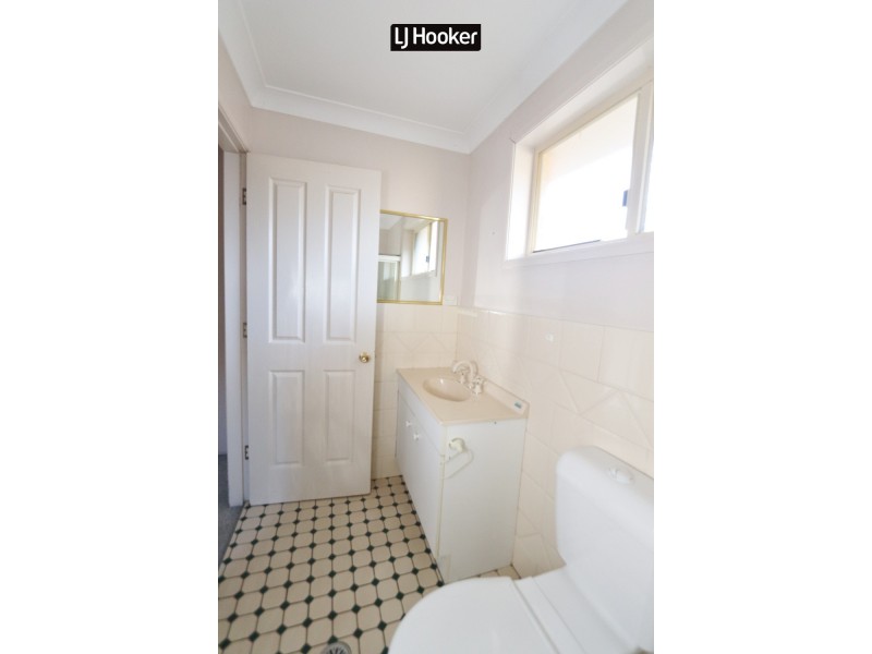 4/20 Henderson Street, Inverell NSW 2360