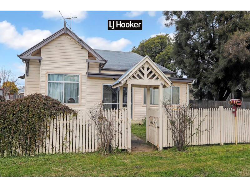 21 Chester Street, Inverell NSW 2360