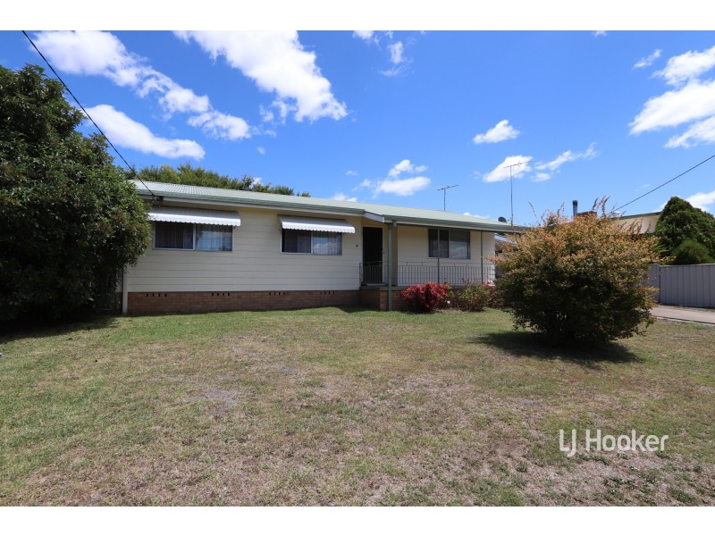 8 Bertha Street, Inverell NSW 2360