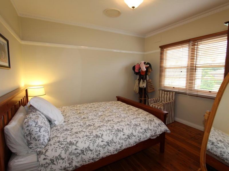 15 Clive Street, Inverell NSW 2360