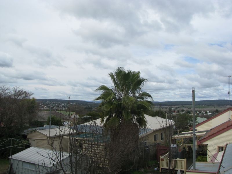 16 Carlyle Street, Inverell NSW 2360