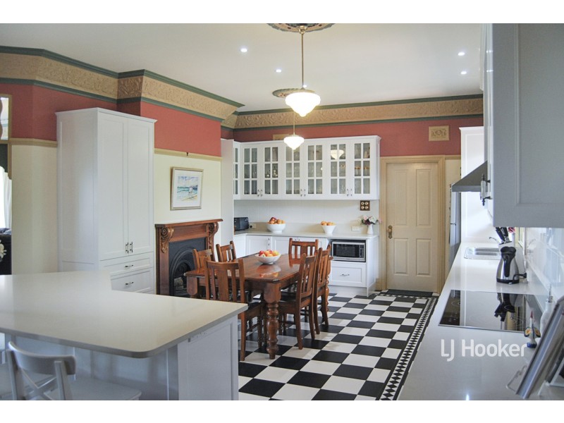 79 Gordon Street, Inverell NSW 2360