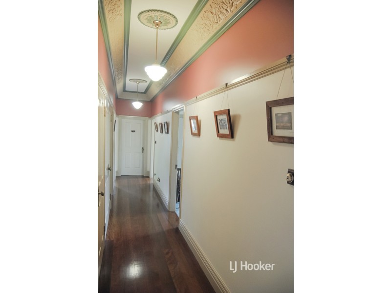 79 Gordon Street, Inverell NSW 2360