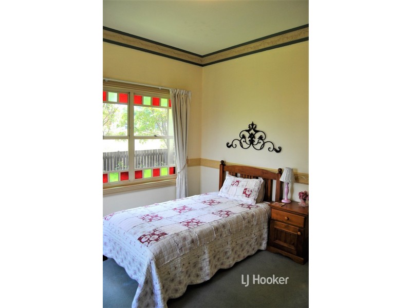 79 Gordon Street, Inverell NSW 2360