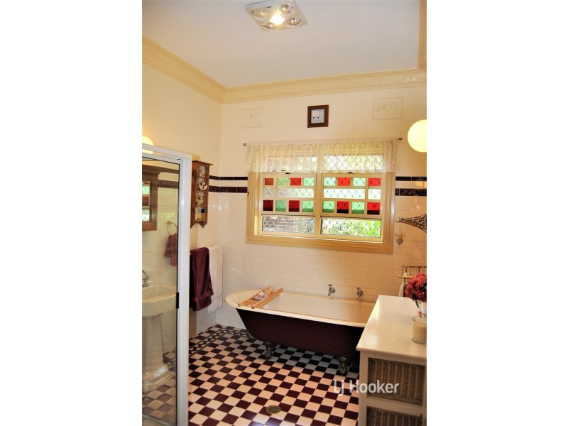 79 Gordon Street, Inverell NSW 2360