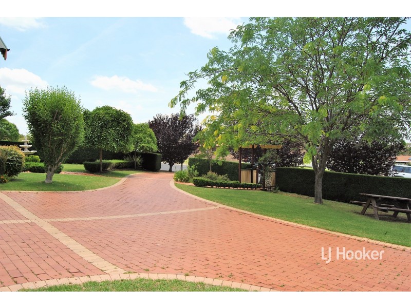 79 Gordon Street, Inverell NSW 2360