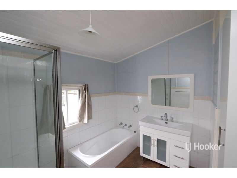 71 Urabatta Street, Inverell NSW 2360