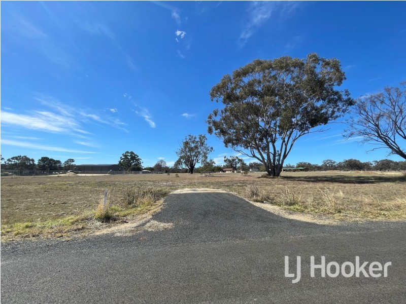 16 Sylvan Drive, Inverell NSW 2360
