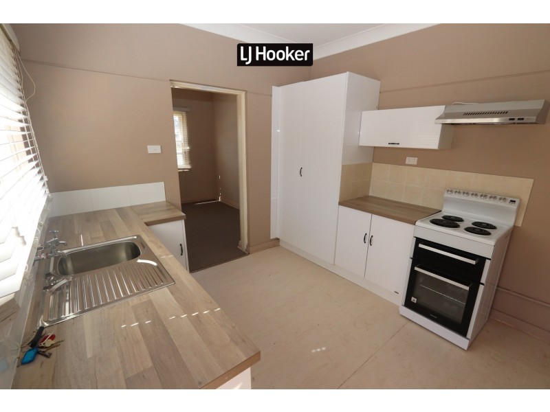 1/3 Evans Street, Inverell NSW 2360