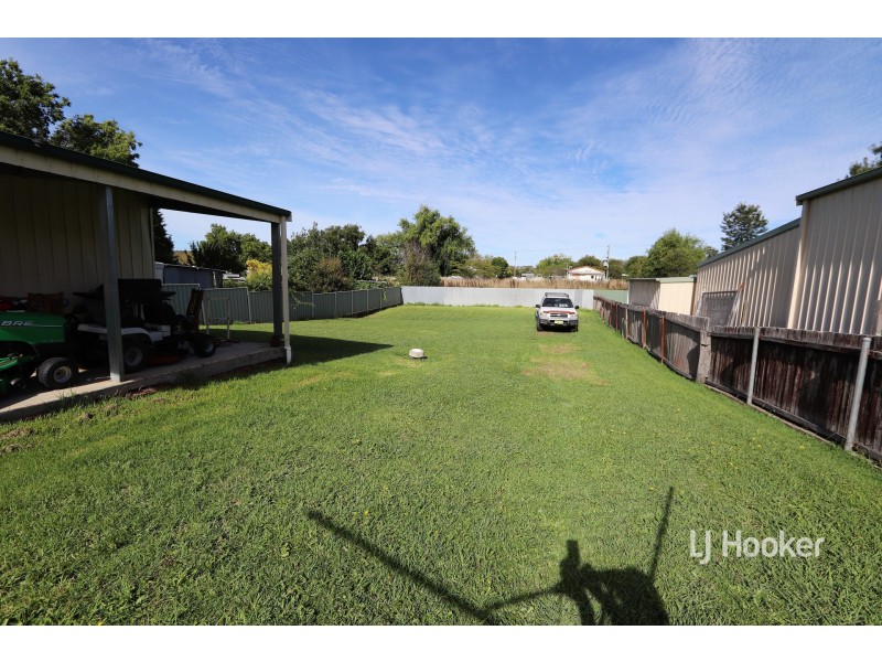 12 Rosslyn Street, Inverell NSW 2360