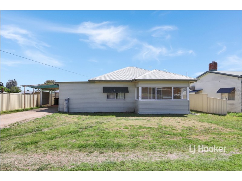 84 Granville Street, Inverell NSW 2360