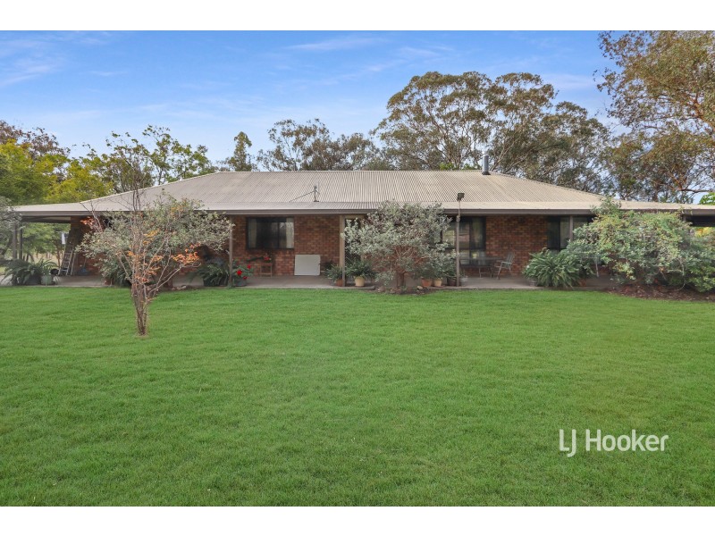 83 Ditzells Drive, Inverell NSW 2360