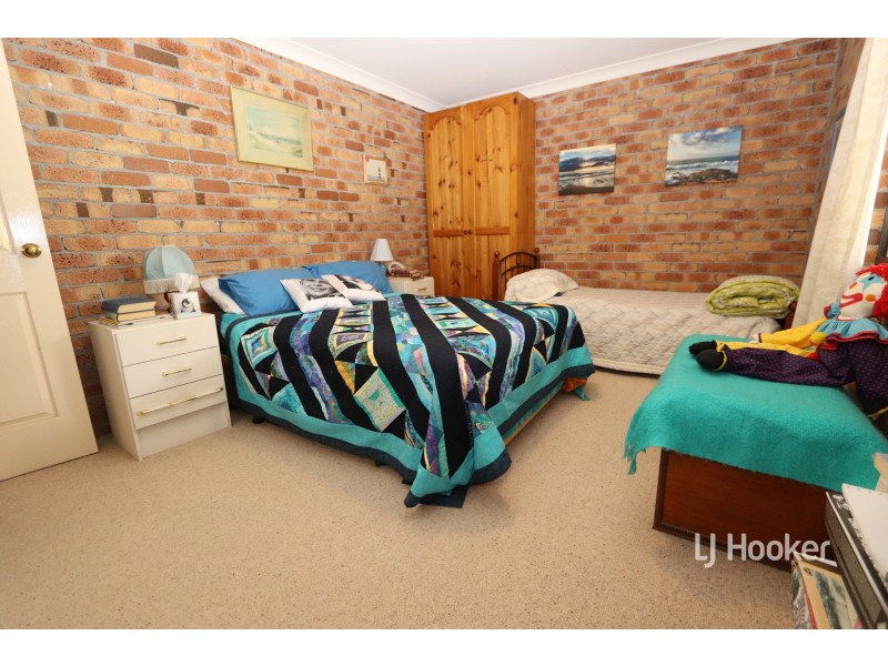83 Ditzells Drive, Inverell NSW 2360