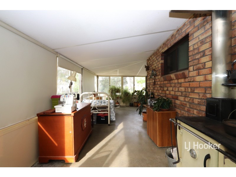 83 Ditzells Drive, Inverell NSW 2360