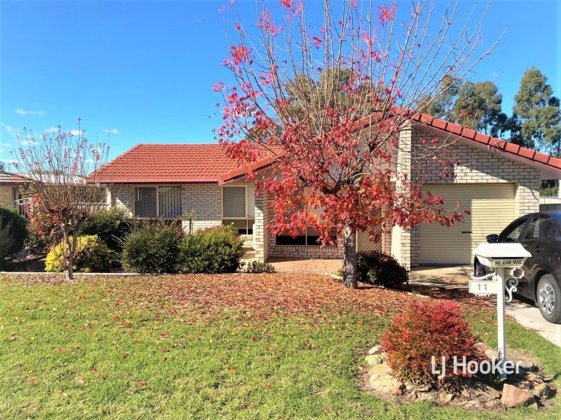 11 Brownleigh Vale Drive, Inverell NSW 2360