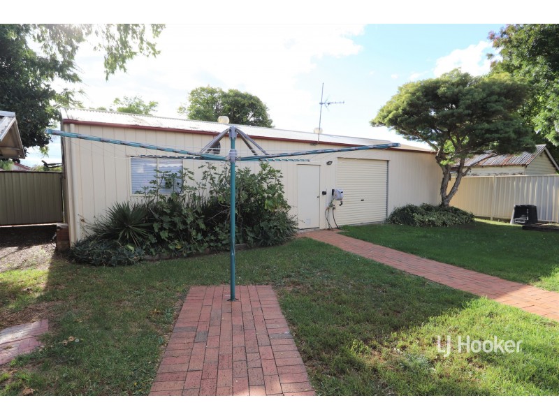 38 Brae Street, Inverell NSW 2360