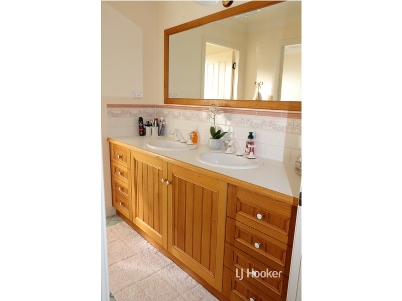 62 Queen Street, Warialda NSW 2402