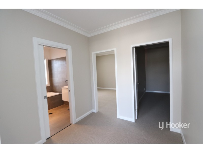 23 Froude Street, Inverell NSW 2360