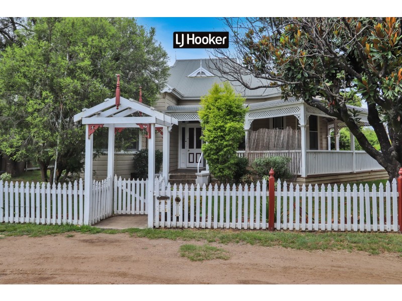 19 Chester Street, Inverell NSW 2360