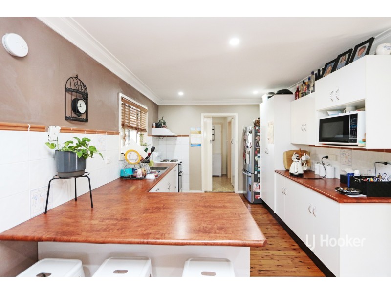 27 Greaves Street, Inverell NSW 2360