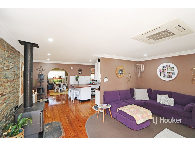 27 Greaves Street, Inverell NSW 2360