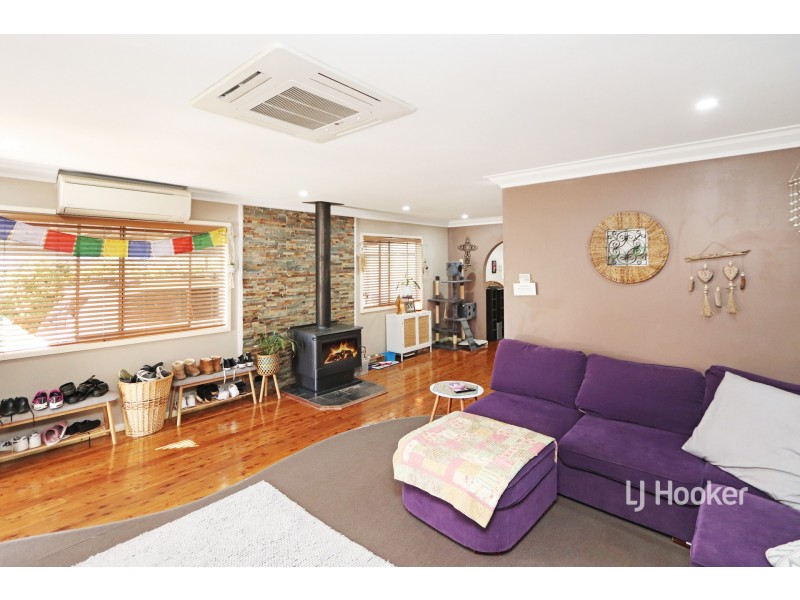 27 Greaves Street, Inverell NSW 2360