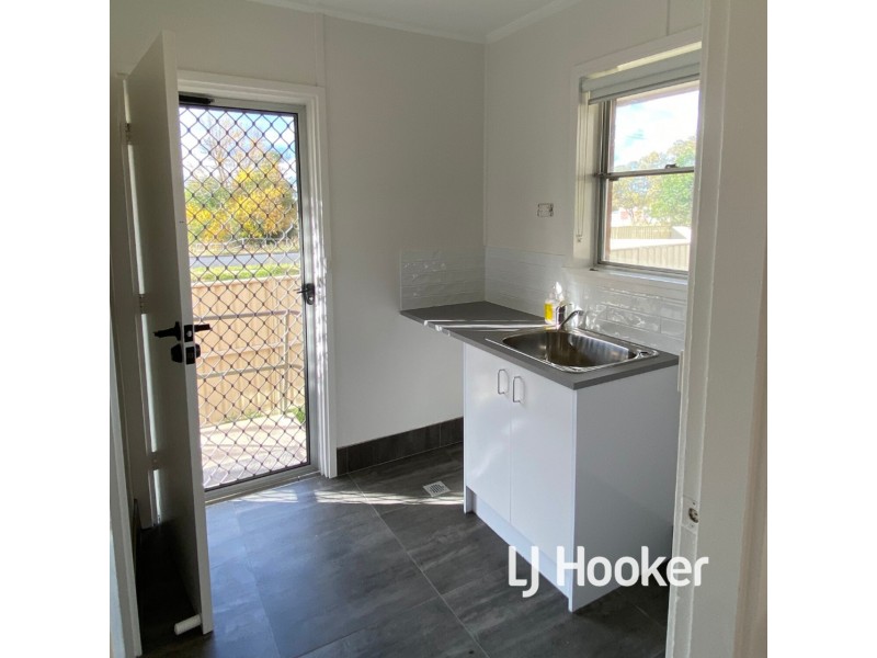 57 Vernon Street, Inverell NSW 2360