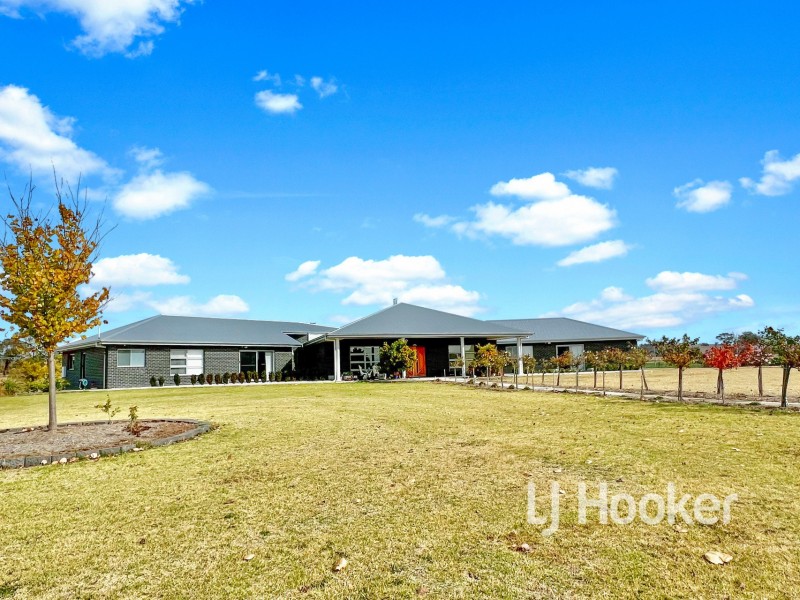 21 Windoona Drive, Inverell NSW 2360