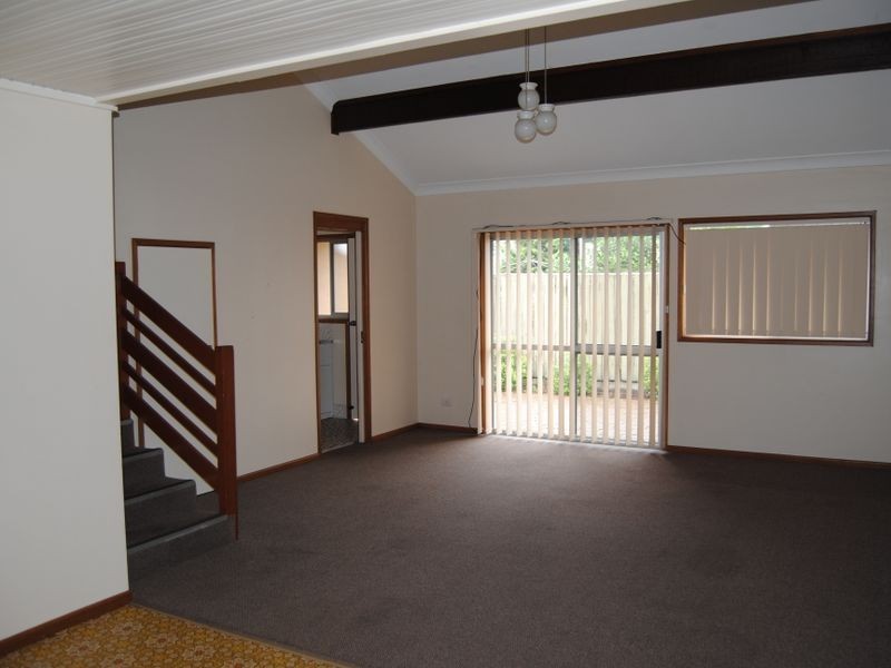 2/46 Greaves Street, Inverell NSW 2360