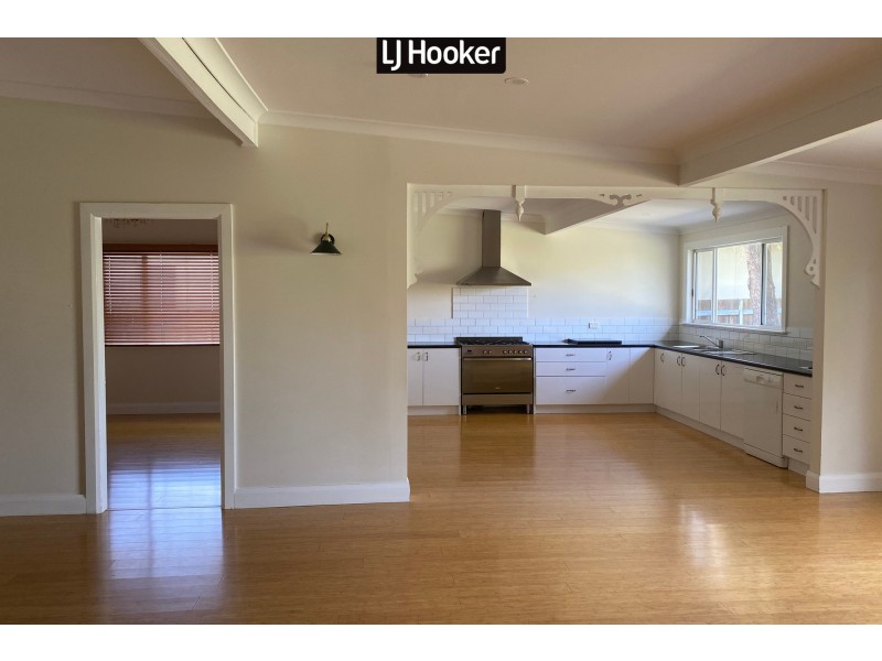 19 Chester Street, Inverell NSW 2360