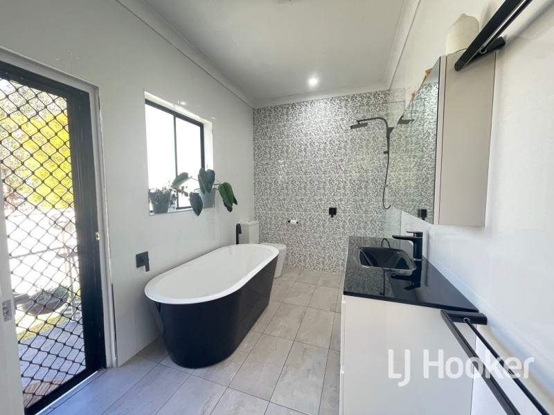 32 Queens Terrace, Inverell NSW 2360