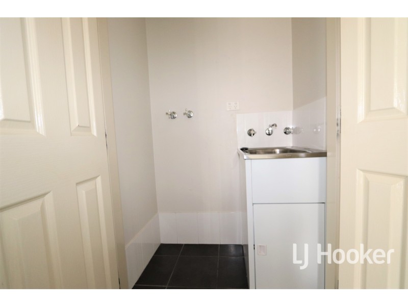 37A Queens Terrace, Inverell NSW 2360