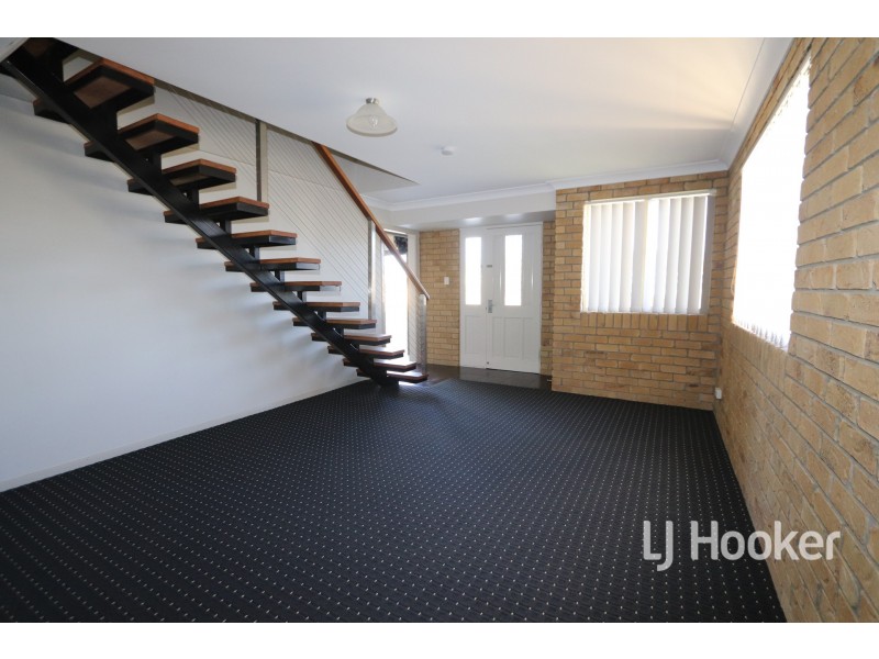 37A Queens Terrace, Inverell NSW 2360