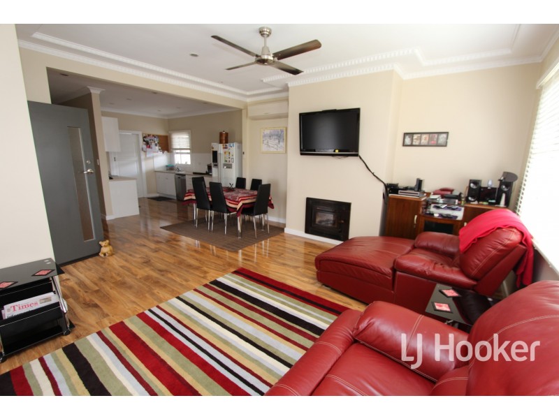 12 Leonard Street, Inverell NSW 2360