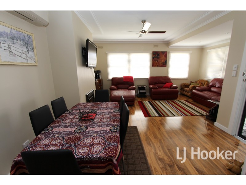 12 Leonard Street, Inverell NSW 2360