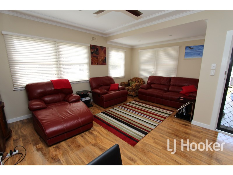 12 Leonard Street, Inverell NSW 2360