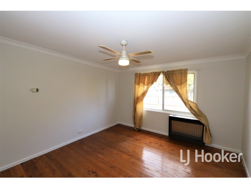 8 Cameron Street, Inverell NSW 2360