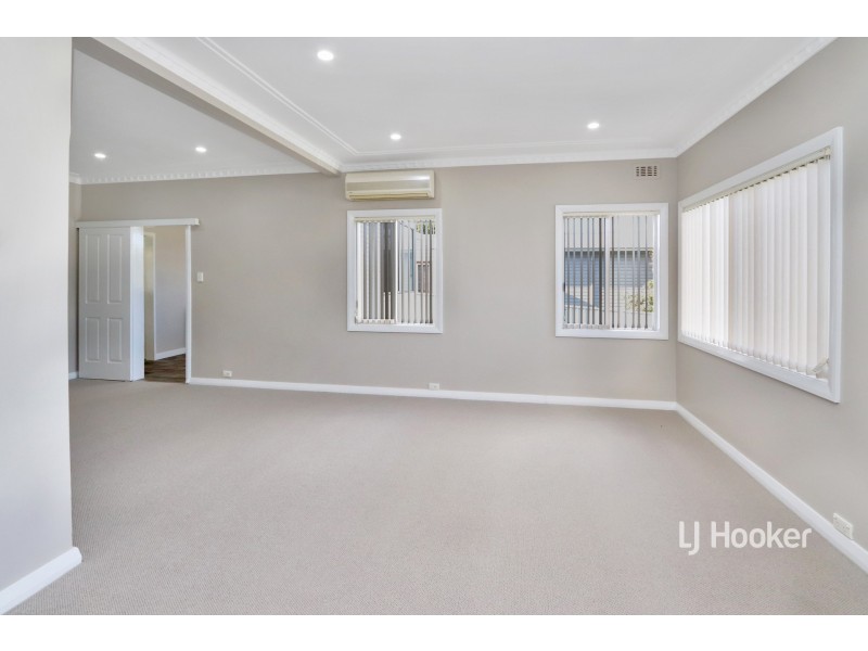 23 Froude Street, Inverell NSW 2360