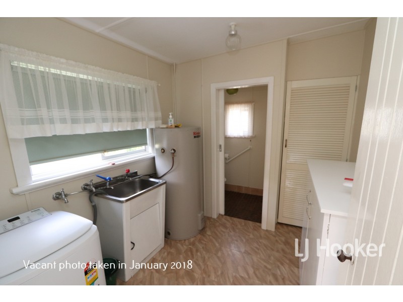 4 Albert Street, Inverell NSW 2360