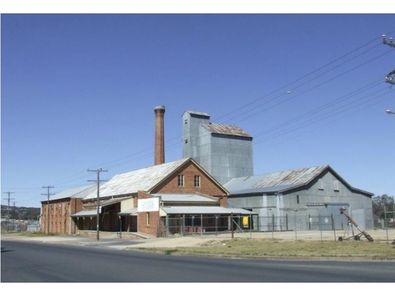 2 Ring Street, Inverell NSW 2360