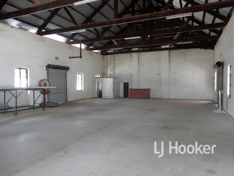 2 Ring Street, Inverell NSW 2360