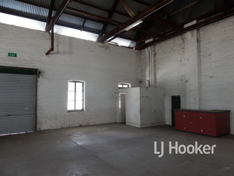 2 Ring Street, Inverell NSW 2360