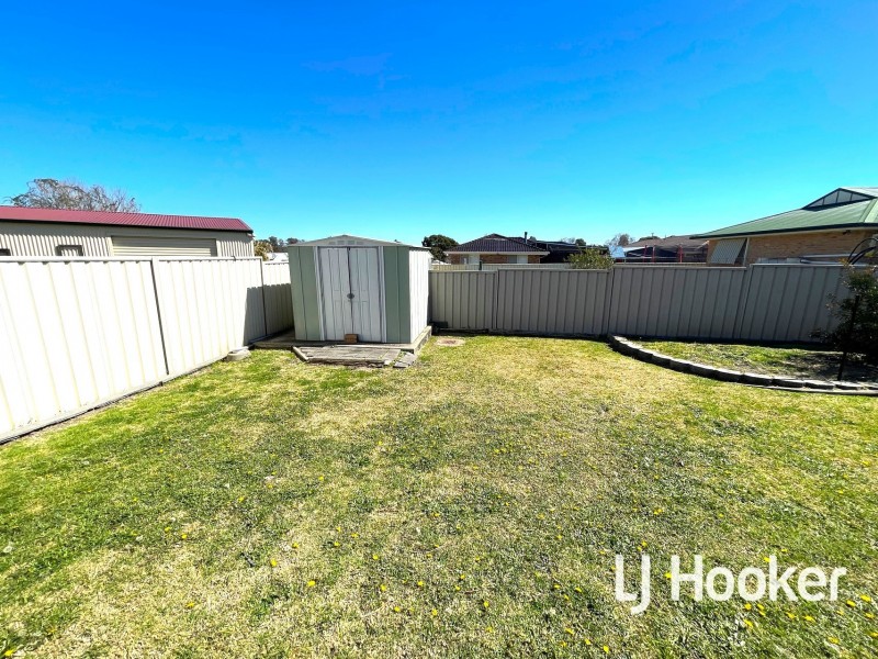 15 Deodara Drive, Inverell NSW 2360