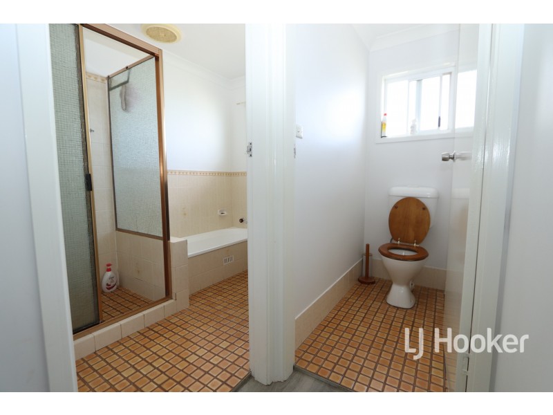 4 Lang Street, Inverell NSW 2360