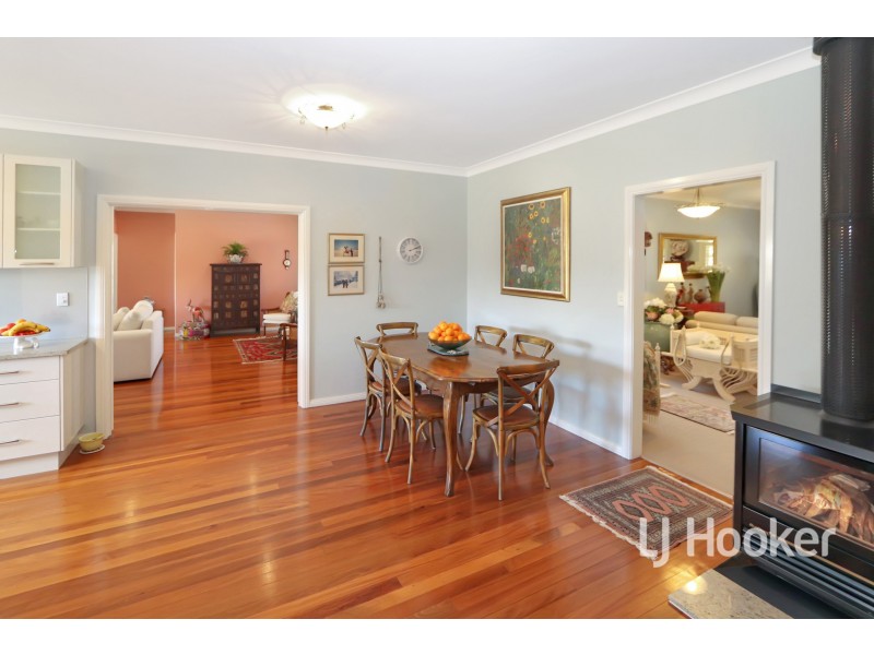 14 Fernhill Road, Inverell NSW 2360