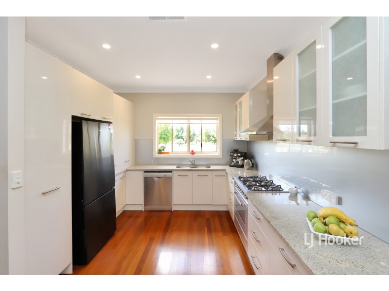 14 Fernhill Road, Inverell NSW 2360