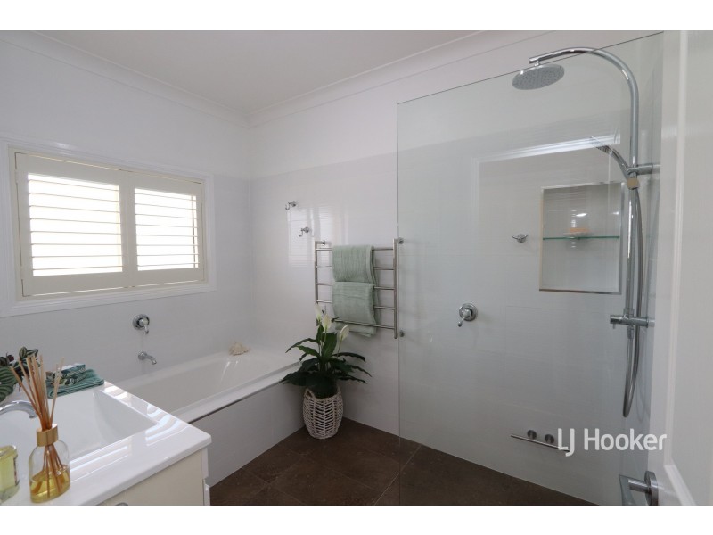 14 Fernhill Road, Inverell NSW 2360