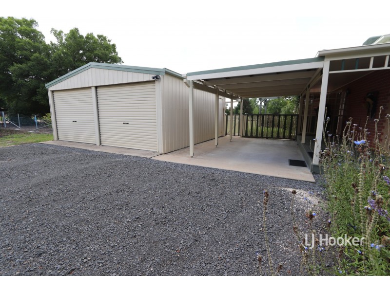 14 Fernhill Road, Inverell NSW 2360