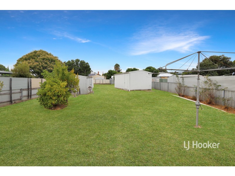31 Greaves Street, Inverell NSW 2360